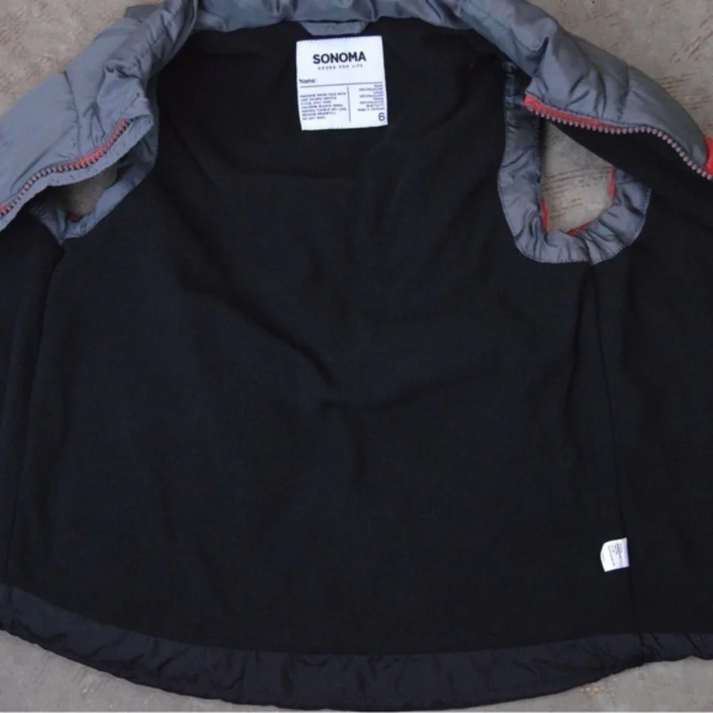 Boys Sonoma Cozy Soft Micro-fleece Lined Puffer Vest,‎ Size 6 Black Grey Red